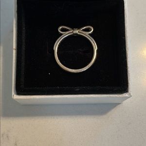Pandora bow ring